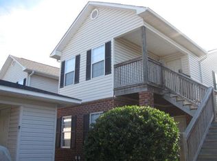 211 Red Bud Ct, Brunswick, GA 31520