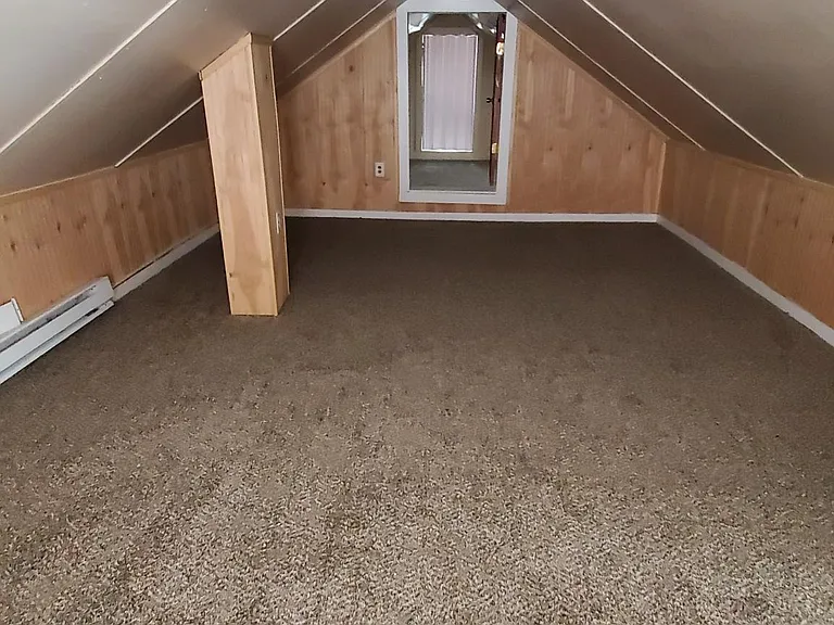 4th Upstairs Bedroom "HUGE"
