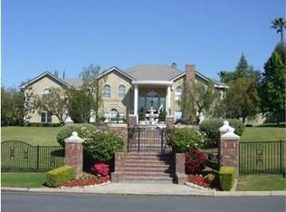 4000 Country Club Dr, Bakersfield, CA 93306