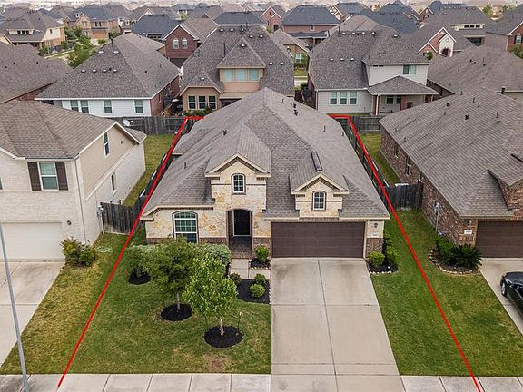 2nd image of 3311 Retama Falls Ln