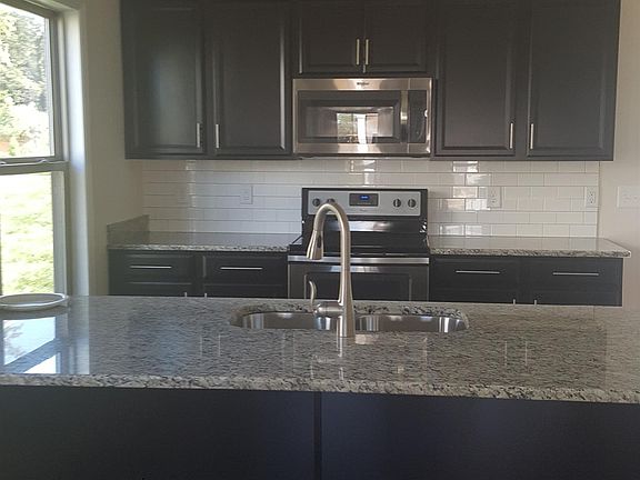 3rd image of 7526 Station Dr