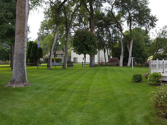 3rd image of 806 Aldon Dr