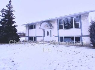 15424 99th Ave NW, Edmonton, AB T5P4L5