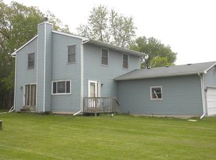 35981 N Hunt Ave, Ingleside, IL 60041
