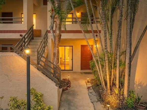 20160 NE 3rd Ct APT 3, Miami, FL 33179