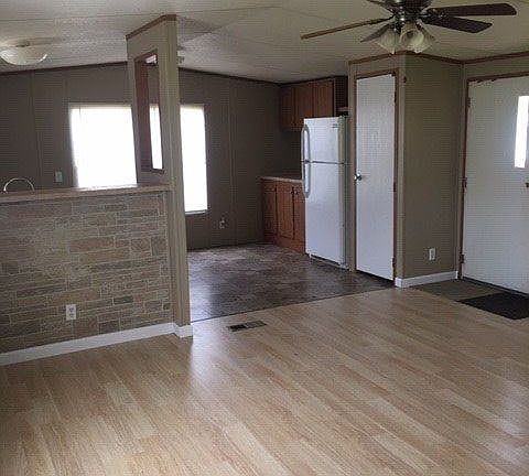 2nd image of 2217 Twin Oaks Dr