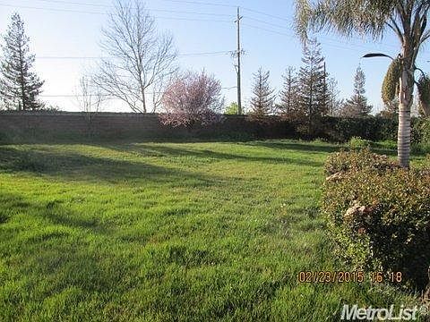 5th image of 28165 S Acorn Ln