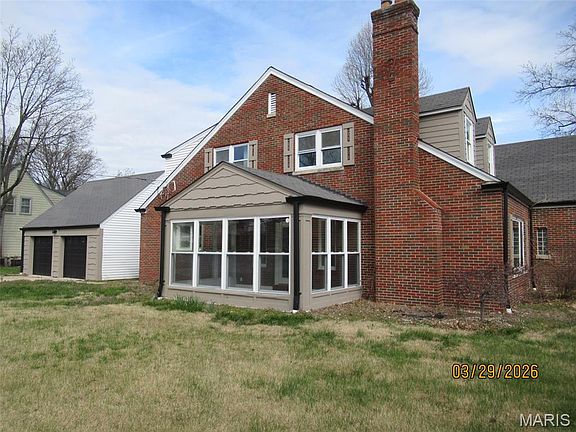 3rd image of 803 N Kirkwood Rd