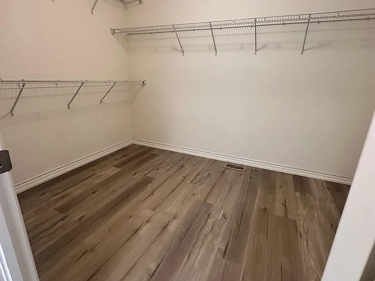 516 Equestrian Way — Photo 20