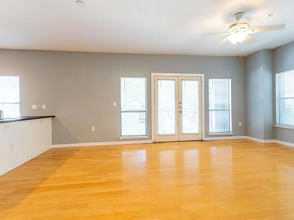 4th image of 4108 Office Pkwy APT 128