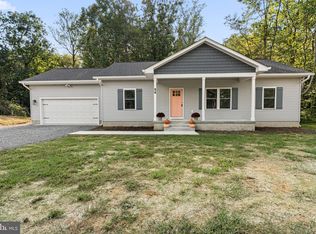 54 Bay Pointe Dr, Montross, VA 22520