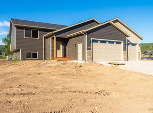 823 Jones Dr, Rapid City, SD 57703