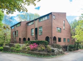 150 N Bedford Rd #F 4, Chappaqua, NY 10549