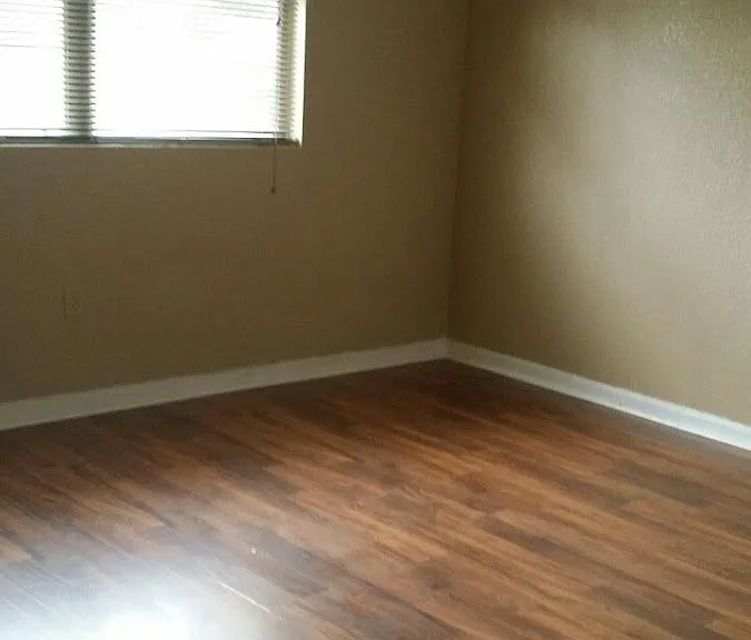 204 Pine Violet Ct #202 — Photo 4