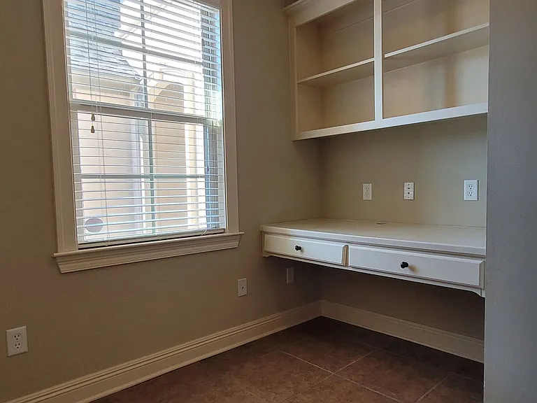 10587 Hill Pointe Ave — Photo 11
