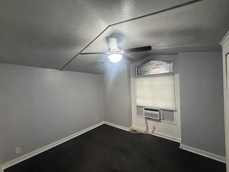 412 North St — Photo 12