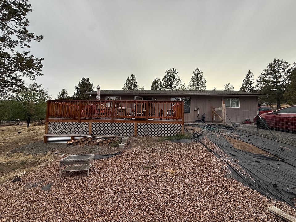 1st image of 14199 SE Juniper Canyon Rd