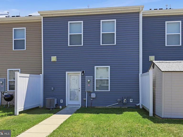 521 Ridgely Blvd — Photo 24