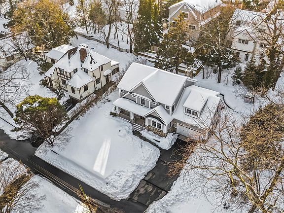 2nd image of 53 Hillside Terrace