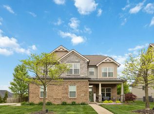 1004 Cedar Ridge Ln, Versailles, KY 40383