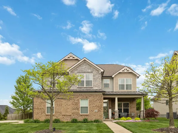 1004 Cedar Ridge Ln, Versailles, KY 40383