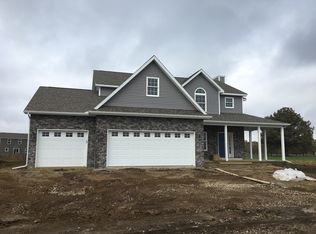 1703 Littlefield Ln, Mahomet, IL 61853