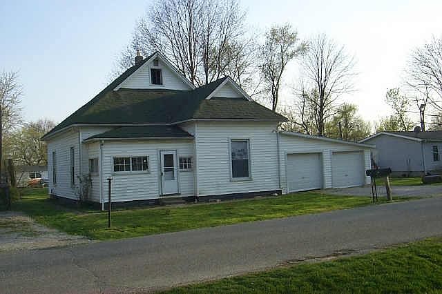 1st image of 1923 E Delaware St