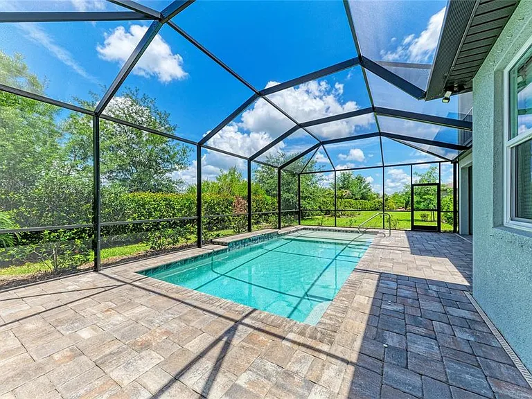 4745 Antrim Dr — Photo 79