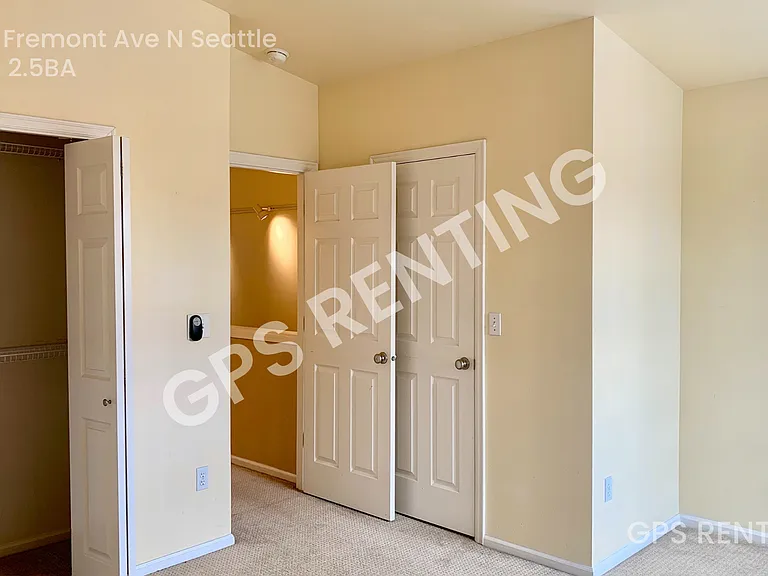 4139 Fremont Ave N — Photo 12