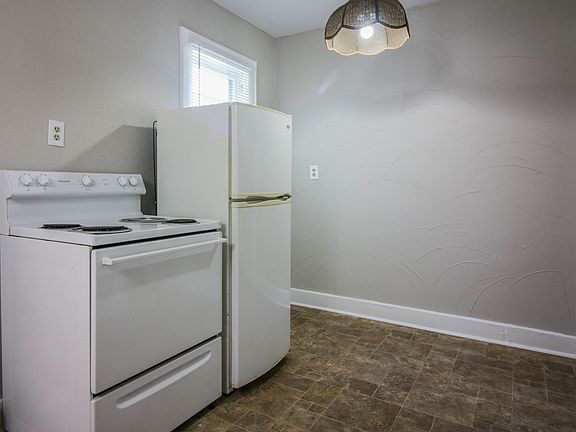 5th image of 608 Chautauqua Ave #608