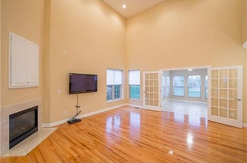 4th image of 8196 Hillingdon Dr