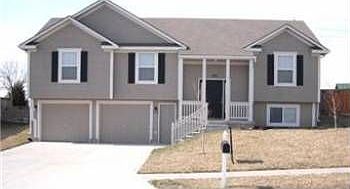 1st image of 2100 NW Sycamore Ln