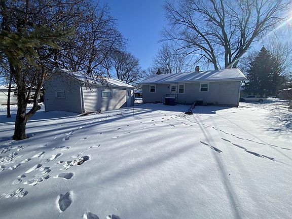 2nd image of 1304 Faust Ave