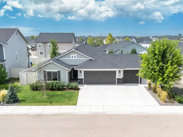 5385 N Maplestone Ave, Meridian, ID 83646