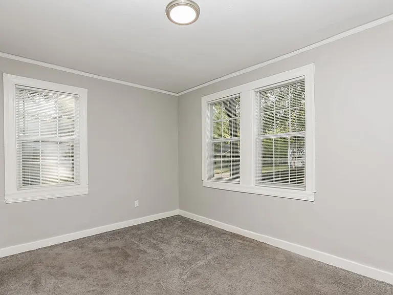 926055_020_living_room_13144161.jpg