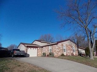 5724 Old Mill Dr, Indianapolis, IN