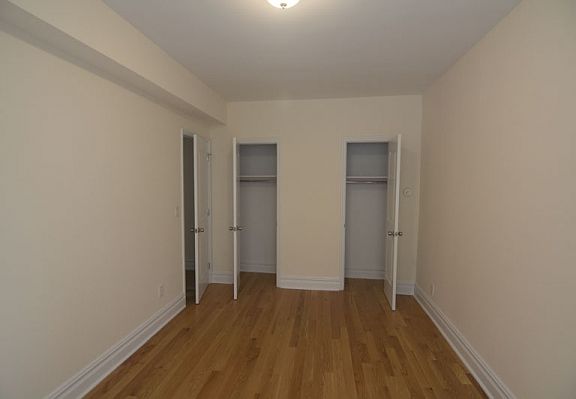 4th image of 302 W 87th St APT 52