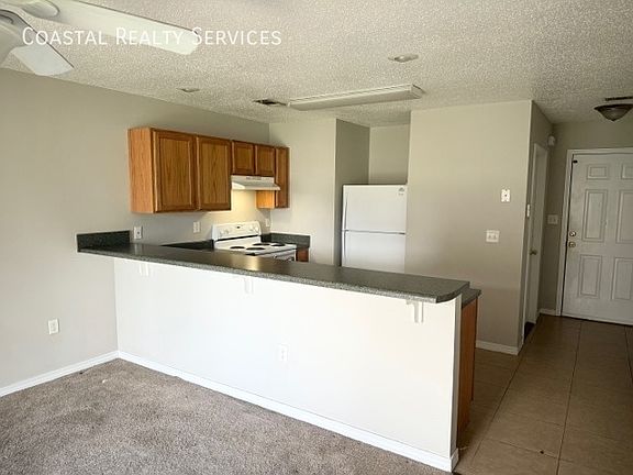 2nd image of 104 Church Ave SE #C