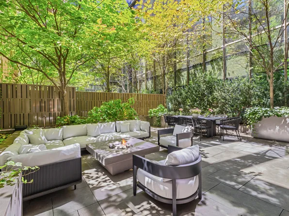 601 Washington Street image 6 of 21