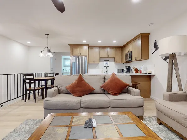 (undisclosed Address), Mammoth Lakes, CA 93546