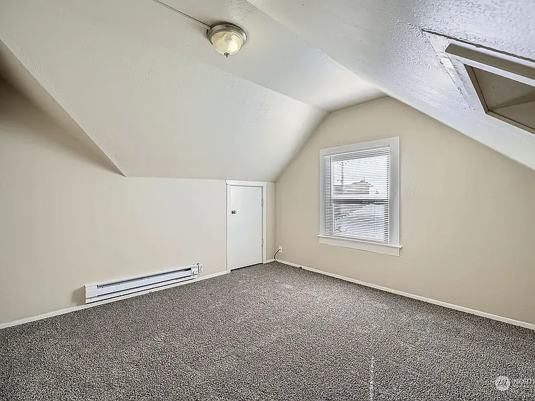 6838 S Park Ave — Photo 6