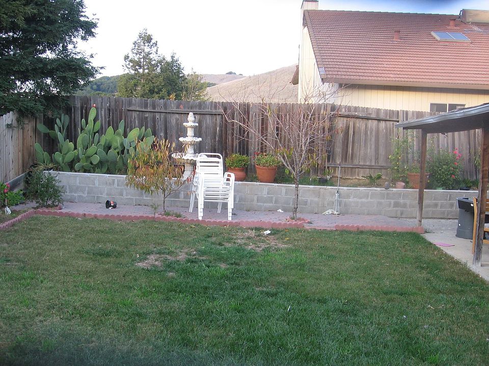 2nd image of 111 Agnes Ct
