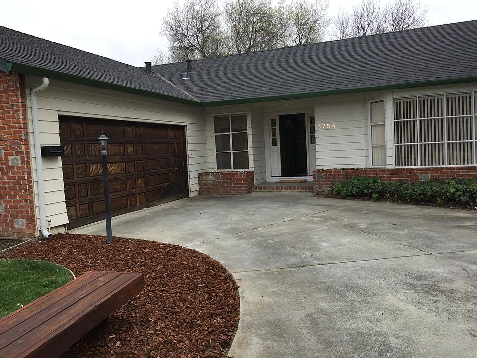 1st image of 1754 Harte Dr