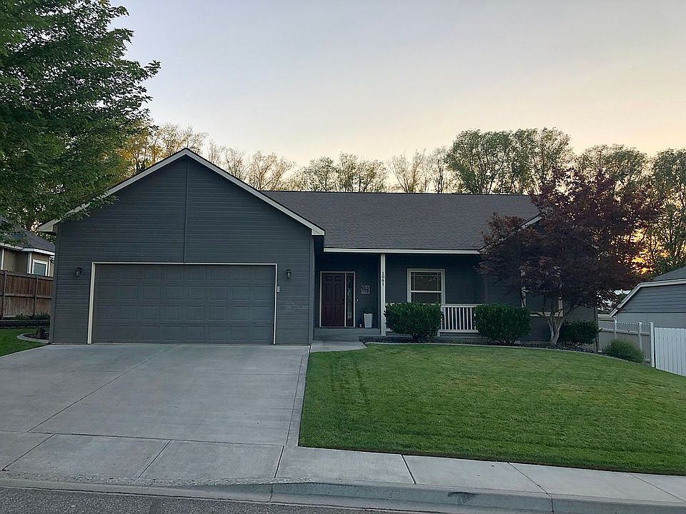 1st image of 1061 Sirron Ave
