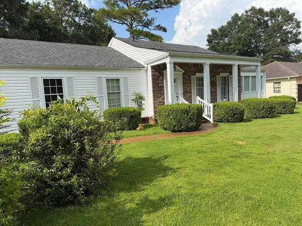 326 Pineview Dr NW, Fayette, AL 35555
