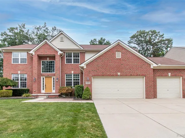 2221 Mayflower, Troy, MI 48085