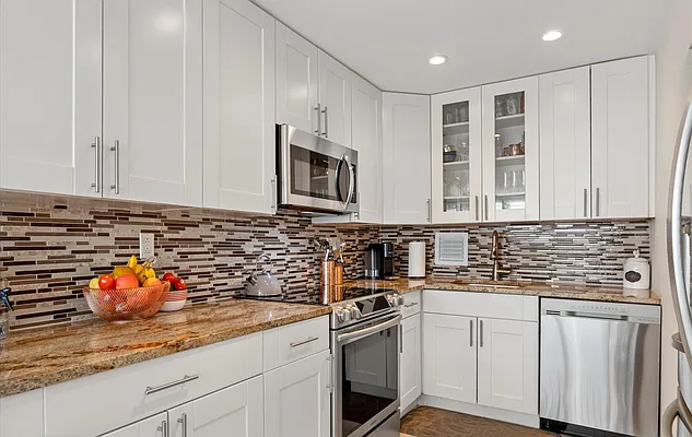 Sold by Realty Connect USA | media 27