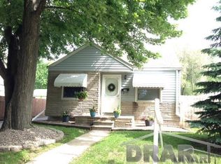 730 Antoine St, Wyandotte, MI 48192