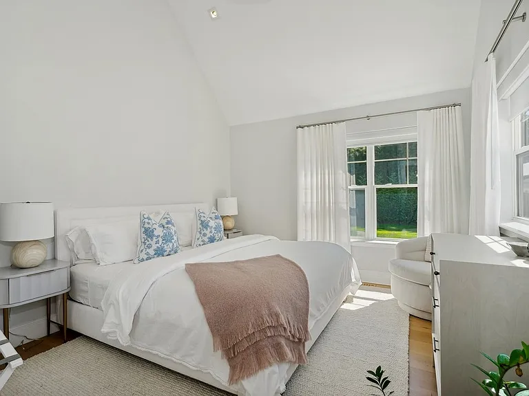 54 Norris Ln — Photo 15