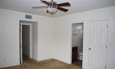 5th image of 3037 N Estrella Ave